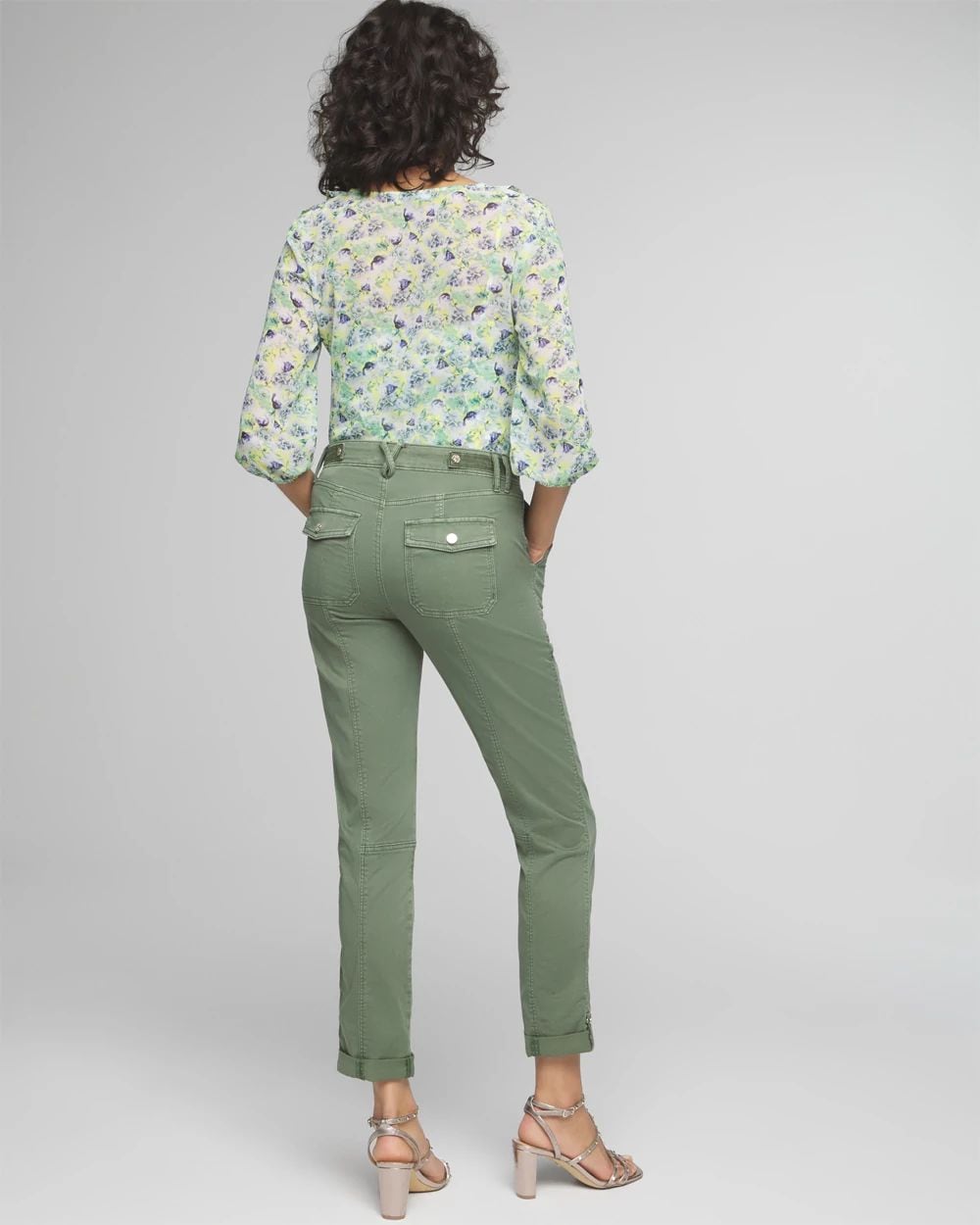 Mid-Rise Pret-A-Pedi Straight Crop Pants