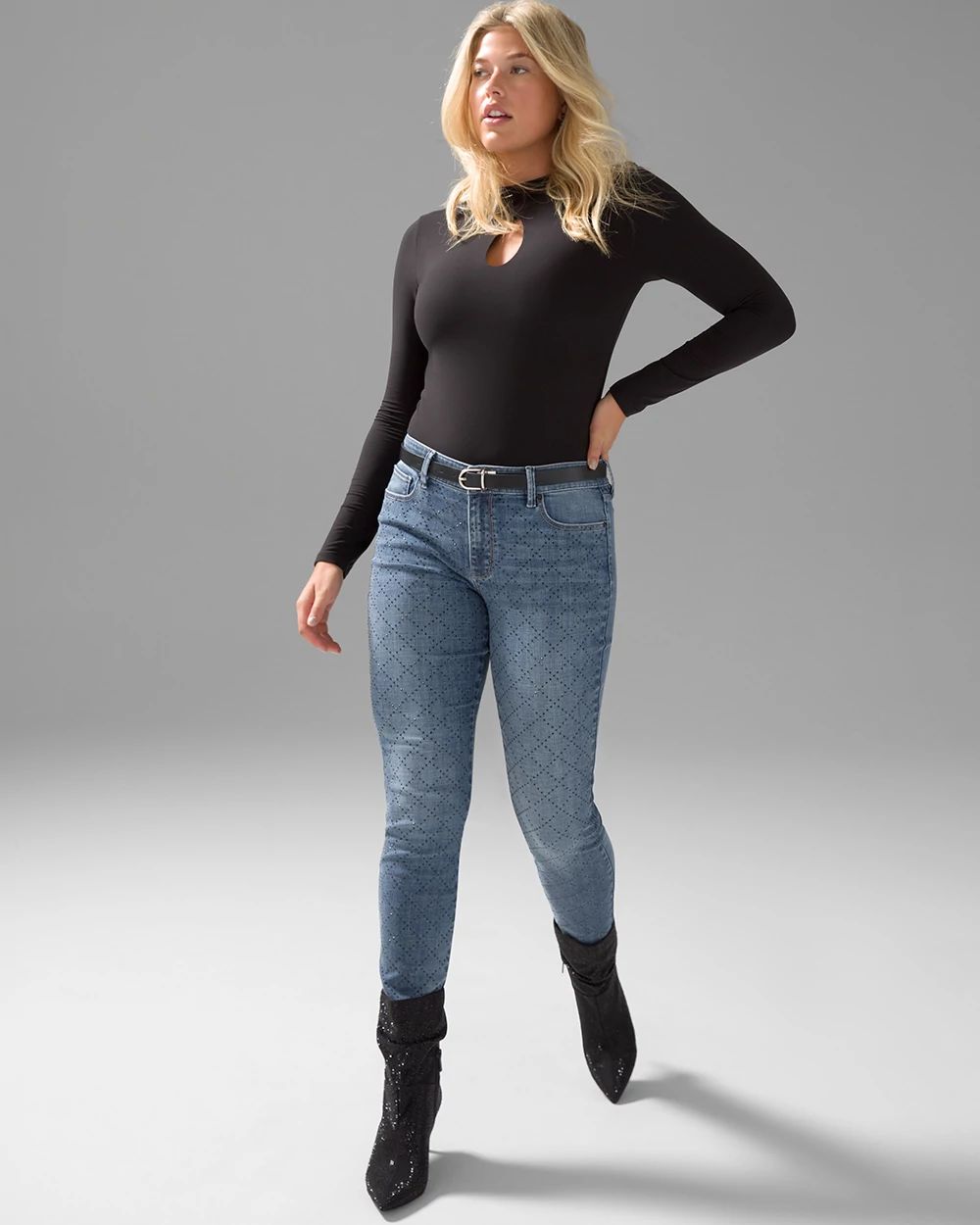 Curvy Mid-Rise Everyday Soft Denim™ Embellished Skinny Jeans