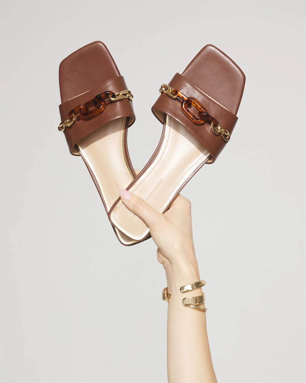 Tortoise Link Flat Sandal