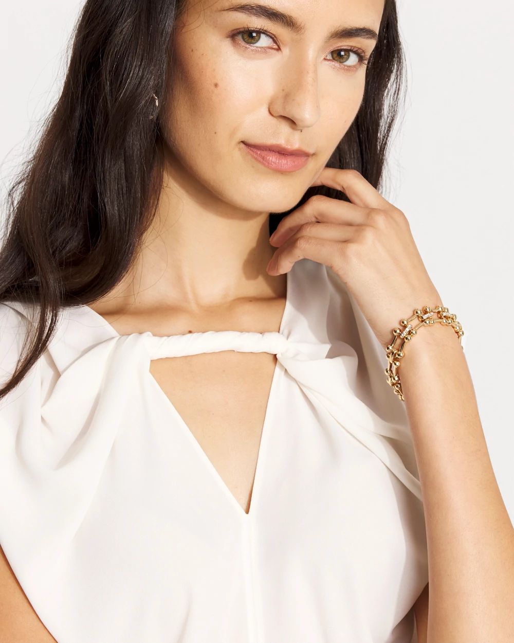 Twist-Neck Keyhole Shell