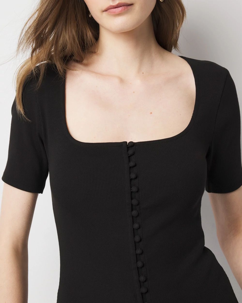 WHBM FORME™ Ribbed Stretch Button Tee