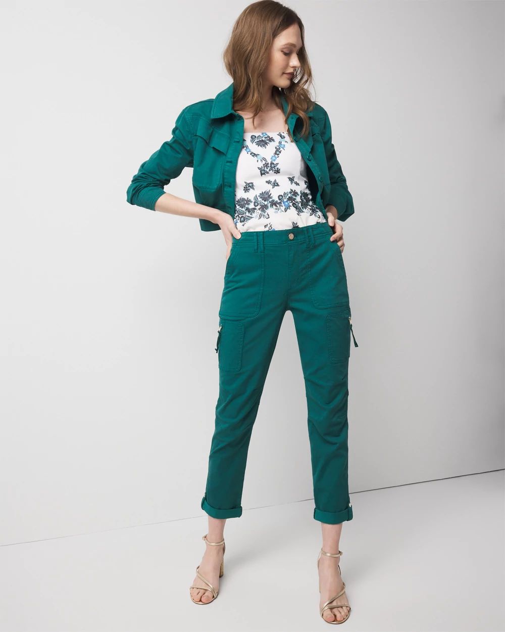 Mid-Rise Pret-A-Pedi Straight Cropped Pants