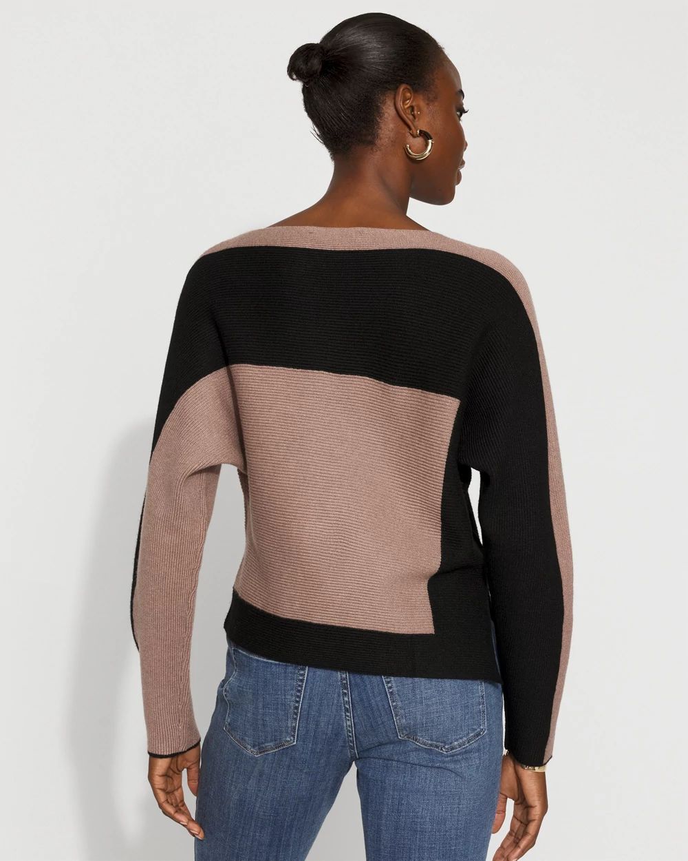 Colorblocked Asymmetric Hem Sweater