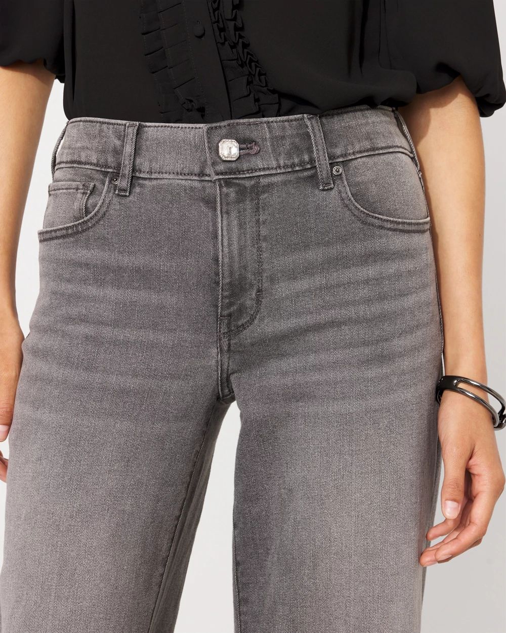 Mid Rise Wide Leg Jean