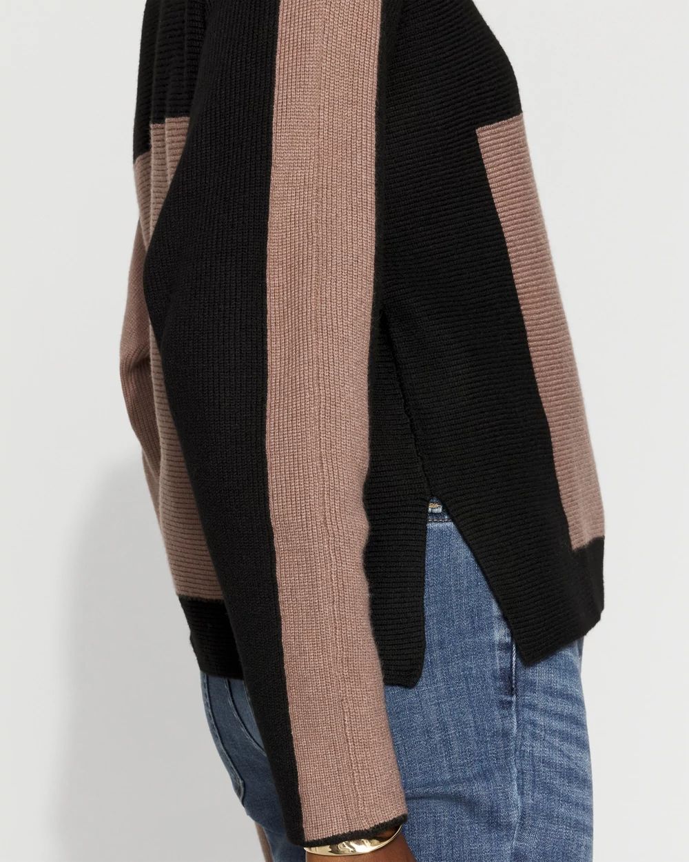 Colorblocked Asymmetric Hem Sweater